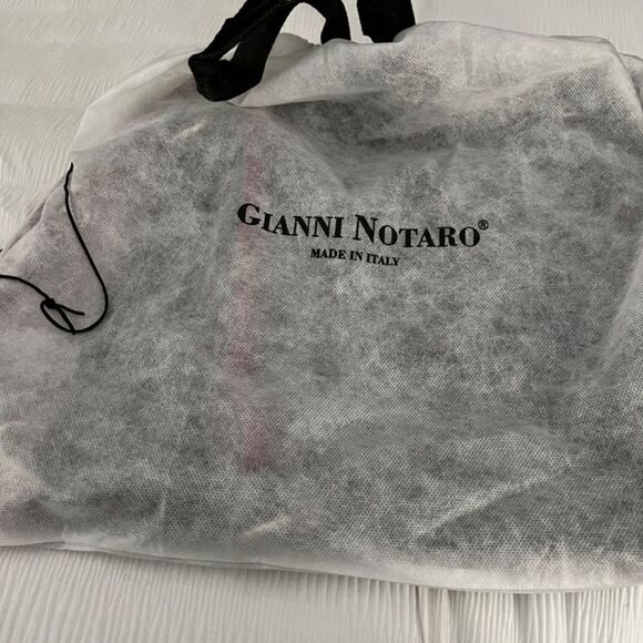 Gianni Notaro Leather Tote w/Dust Bag ⭐️ - Picture 6 of 10